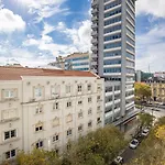 Joao Crisostomo 14 Ii Διαμέρισμα *